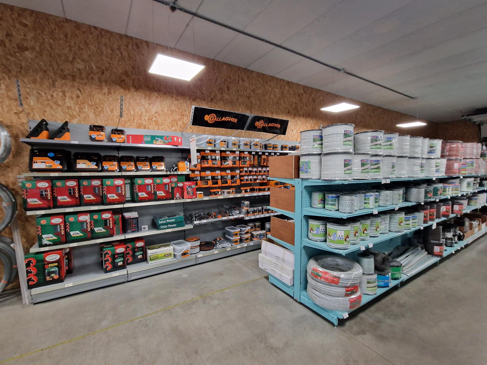 AGRODIEREN - large assortiment d’accessoires pour clôtures de pâturage